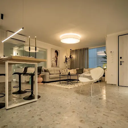 Апартаменти The Glass House *