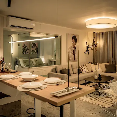 Apartment The Glass House